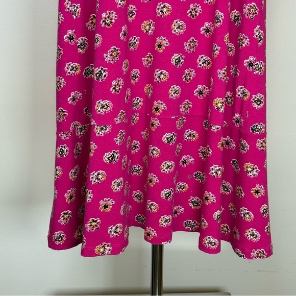 LOFT Ann Taylor Pink Floral Flutter Sleeve V-Neck Dress Women’s Size Medium - Picture 4 of 8